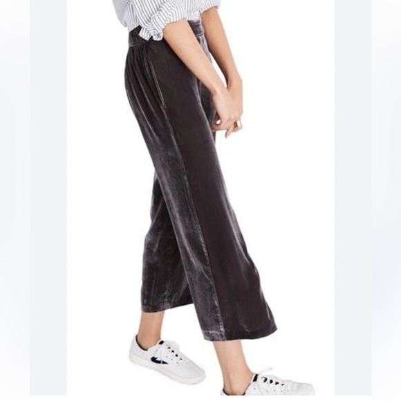Madewell Pants - Beautiful Madewell Brown Charcoal Velvet Trousers